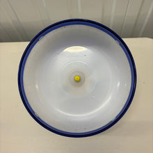 Load image into Gallery viewer, Preloved Corner - Blue and white superpet cage clamp wheel.