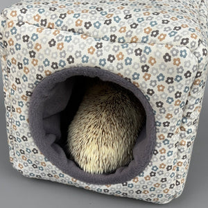 Little daisy cosy cube house. Hedgehog and guinea pig cube house.