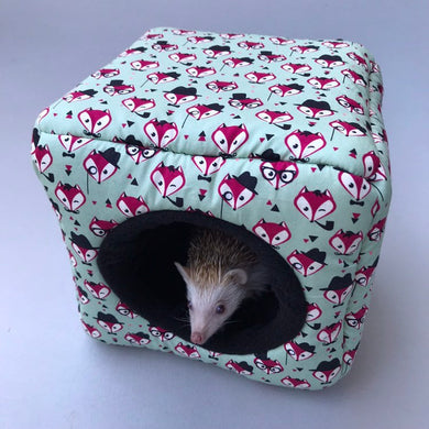 Dapper Mr Fox cosy cube house. Hedgehog and guinea pig cube house. Padded fleece lined house.