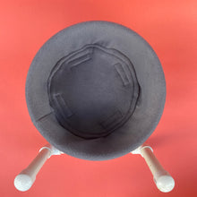 Load image into Gallery viewer, Fleece bucket wheel cover.