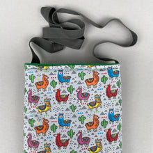 Load image into Gallery viewer, Drama Llama padded bonding bag, carry bag for hedgehogs. Fleece lined.