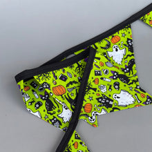 Load image into Gallery viewer, Halloween miniature bunting. Viv decorations. Cage decorations.