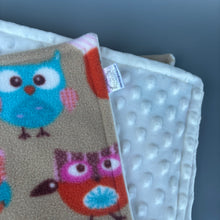 Load image into Gallery viewer, Woodland animals bubble fleece handling blankets for small pets.