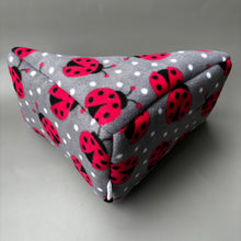 Load image into Gallery viewer, Ladybird corner house. Hedgehog and small pet cube house.