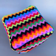 Load image into Gallery viewer, Zig Zag cosy cube house. Padded fleece lined hedgehog house.