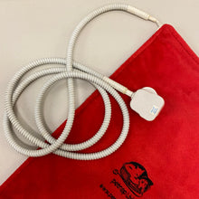 Load image into Gallery viewer, Preloved Corner - Petnap Vinyl Heat Pad