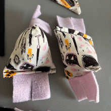 Load image into Gallery viewer, HALLOWEEN TOY BUNDLE: Witchy bunting and toys for hedgehogs.