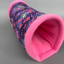 Load image into Gallery viewer, Purple hedgehog stay open padded fleece tunnel. Padded tunnel for hedgehogs