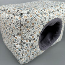Load image into Gallery viewer, LARGE little daisy cosy bed. Cosy cube. Cuddle Cube. Snuggle house.