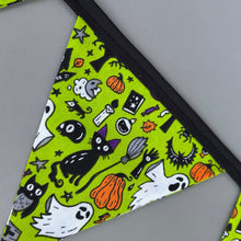 Load image into Gallery viewer, Halloween miniature bunting. Viv decorations. Cage decorations.