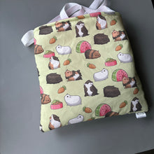 Load image into Gallery viewer, LARGE: Guiena Pig padded bonding bag. Fleece lined carry bag.