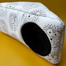 Load image into Gallery viewer, The Hoghouse corner house. Hedgehog and small pet cube house.