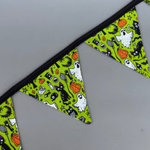 Load image into Gallery viewer, Halloween miniature bunting. Viv decorations. Cage decorations.