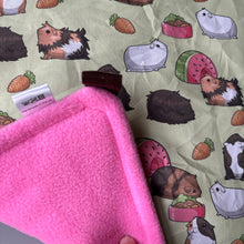 Load image into Gallery viewer, Guinea pigs padded hammock. Guinea pig hammock. C&amp;C cage hammock