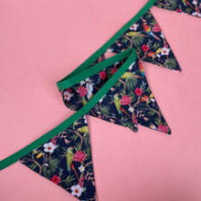 Load image into Gallery viewer, Tropical Jungle miniature bunting. Viv decorations. Cage decorations.