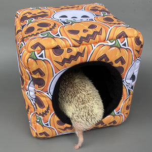 Pumpkin and skulls Halloween full cage set. Cube house, snuggle sack, LARGE tunnel set.