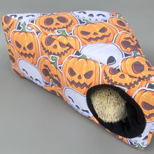 Load image into Gallery viewer, Pumpkin and skulls Halloween corner house. Hedgehog and small pet house.