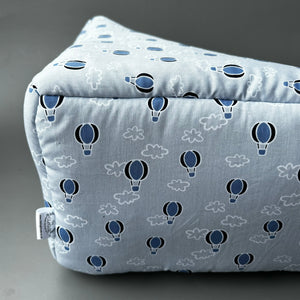 Hot air balloon corner house. Hedgehog and small pet cube house. Padded fleece lined house.