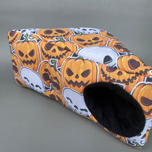 Load image into Gallery viewer, Pumpkin and skulls Halloween corner house. Hedgehog and small pet house.