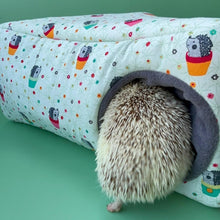 Load image into Gallery viewer, Hogs in pots corner house. Hedgehog and small pet cube house. Padded fleece lined house.