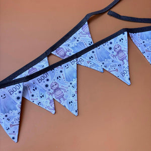 Halloween mummy and ghosts miniature bunting. Viv decorations. Cage decorations.