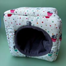 Load image into Gallery viewer, Hogs in pots cosy cube house. Hedgehog and guinea pig cube house. Padded fleece lined house.