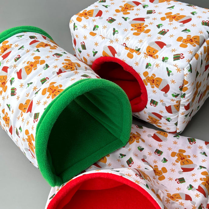 LARGE Christmas gingerbread man full cage set. Large cosy house, snuggle sack, tunnel set for hedgehog or guinea pigs.