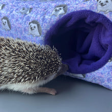 Load image into Gallery viewer, Happy Quills corner house. Hedgehog and small pet house. Padded fleece lined house.