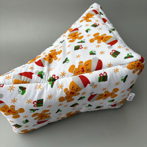 Christmas gingerbread man corner house. Hedgehog and small pet house. Padded fleece lined house.