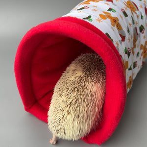 Christmas gingerbread man bunker. Hedgehog and guinea pig bed. Padded fleece lined house.