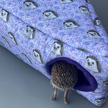 Load image into Gallery viewer, Happy Quills corner house. Hedgehog and small pet house. Padded fleece lined house.