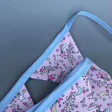 Load image into Gallery viewer, Shooting stars miniature bunting. Viv decorations. Cage decorations.