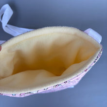 Load image into Gallery viewer, Shooting stars padded bonding bag, carry bag for hedgehog. Fleece lined pet tote. Pet travel bag.