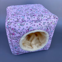 Load image into Gallery viewer, Shooting stars cosy cube house. Hedgehog and guinea pig cube house. Padded fleece lined house.
