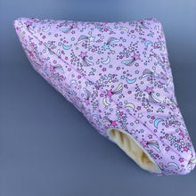 Load image into Gallery viewer, Shotting stars corner house. Hedgehog and small pet cube house. Padded fleece lined house.