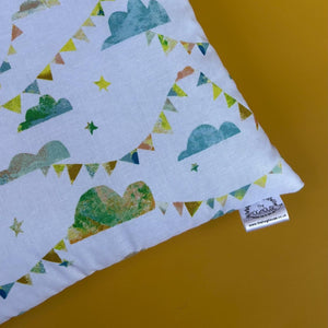 Clouds and bunting padded bonding bag, carry bag for hedgehog. Fleece lined pet tote. Pet travel bag.