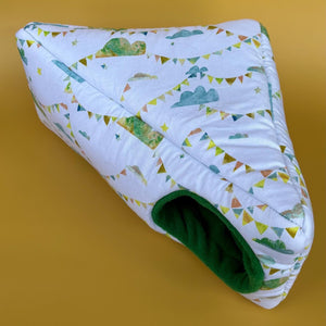 Clouds and bunting corner house. Hedgehog and small pet cube house. Padded fleece lined house.