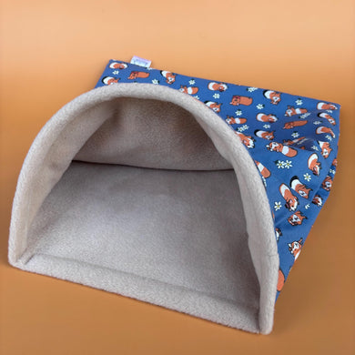 LARGE daisy guinea pigs snuggle sack. Stay open snuggle pouch for guinea pigs