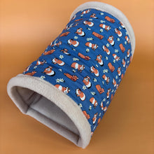 Load image into Gallery viewer, LARGE daisy guinea pigs stay open tunnel. Padded fleece tunnel.