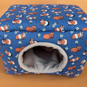 LARGE daisy guinea pigs cosy bed. Cosy cube padded house for guinea pigs.