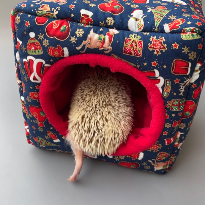 Christmas cosy cube house. Hedgehog and guinea pig cube house. Padded fleece lined house.