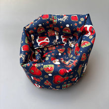 Load image into Gallery viewer, Christmas mini bean bag photo prop