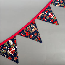 Load image into Gallery viewer, Christmas miniature bunting. Viv decorations. Cage decorations.