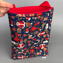 Load image into Gallery viewer, Christmas padded bonding bag, carry bag for hedgehog. Fleece lined pet tote. Pet travel bag.