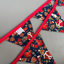 Load image into Gallery viewer, Christmas miniature bunting. Viv decorations. Cage decorations.