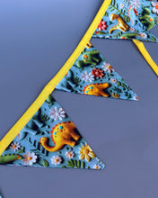 Load image into Gallery viewer, Dinosaur miniature bunting. Viv decorations. Cage decorations.