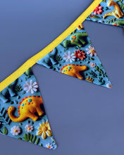 Load image into Gallery viewer, Dinosaur miniature bunting. Viv decorations. Cage decorations.