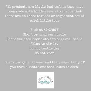 Autumn Hedgehogs cosy snugAutumn Hedgehogs cosy snuggle cave. gle cave. Padded stay open hedgehog bed.