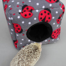 Load image into Gallery viewer, Ladybird fleece cosy cube house. Hedgehog and guinea pig cube house.