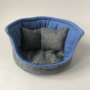 Regular cuddle cup. Pet sofa for hedgehogs. Fleece sofa bed.